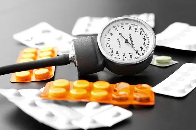 Alasan Penting untuk Pasien Hipertensi Rutin Minum Obat Setiap Hari
