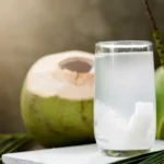 Sederet Manfaat Air Kelapa Muda yang Wajib Kamu Ketahui